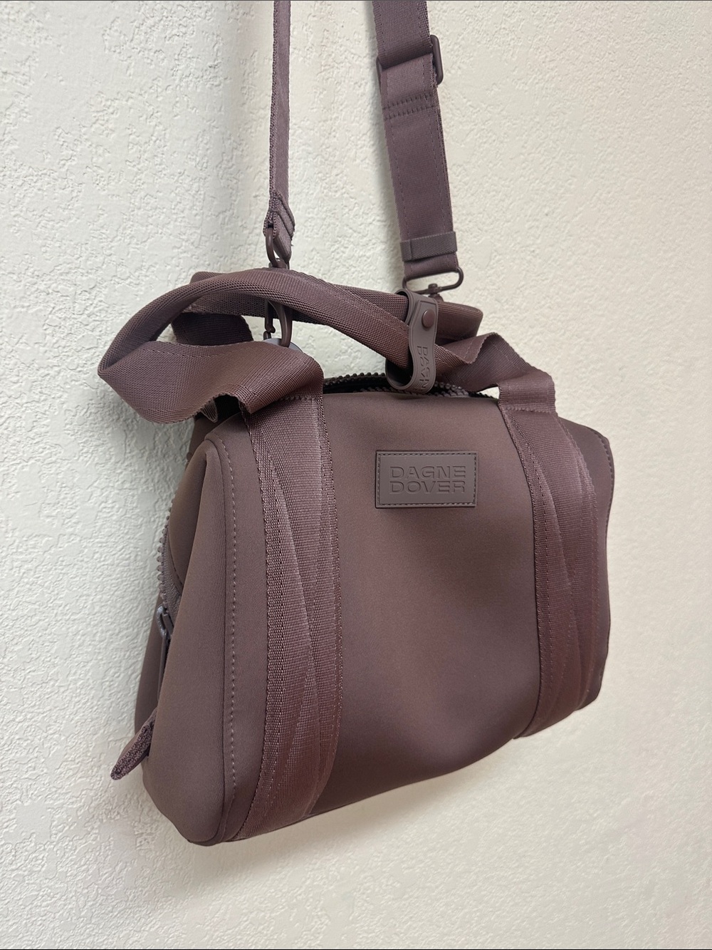 Dagne Dover Landon Carryall Mauve Shoulder Tote with Adjustable Strap - Picture 4 of 5